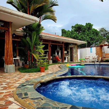 La Casa De La Abuela Villa Sucua Exterior photo