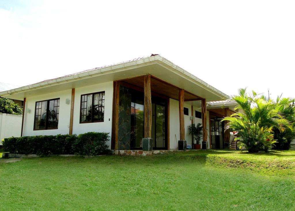 La Casa De La Abuela Villa Sucua Exterior photo